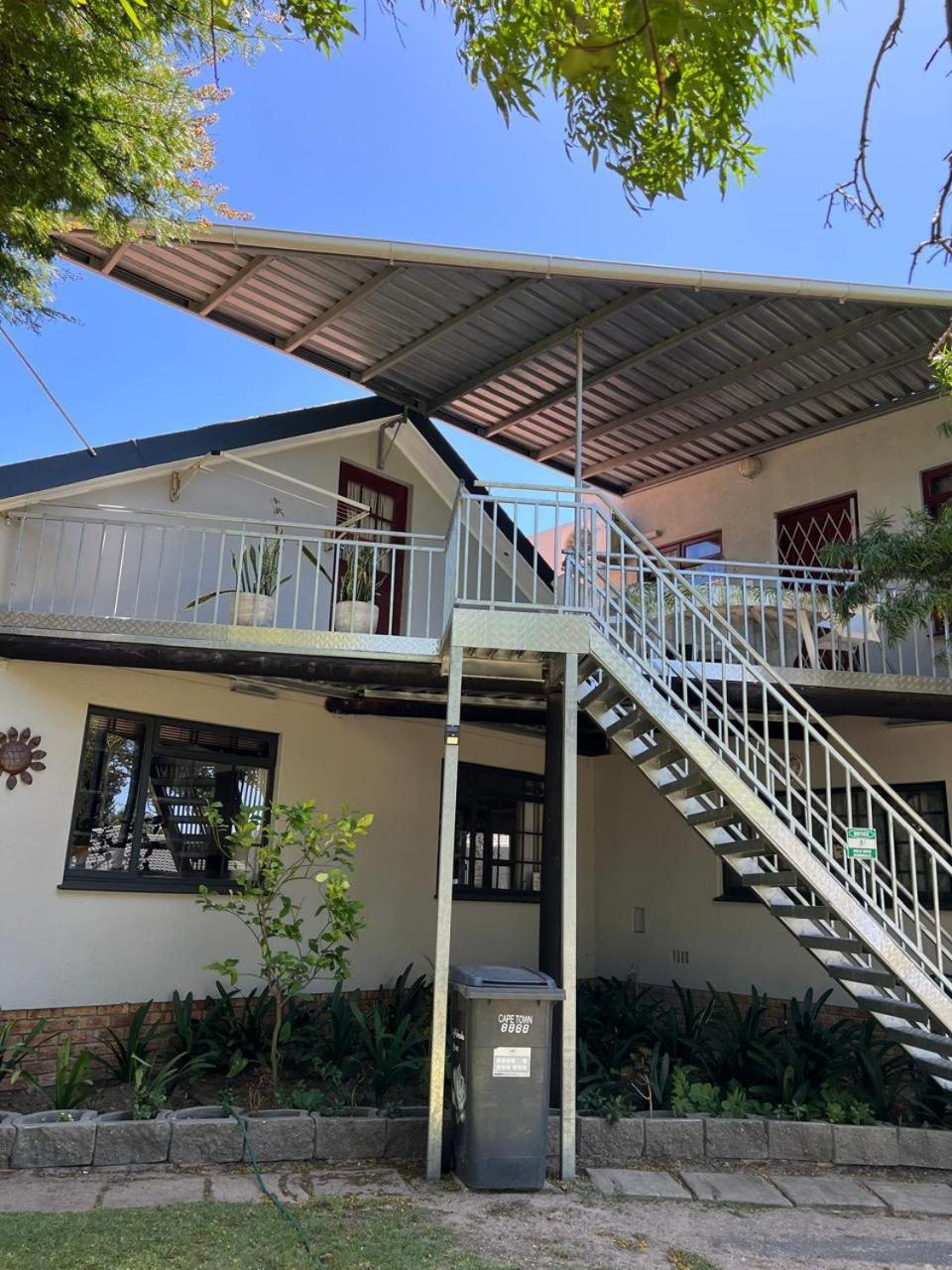 3 On Nebraska Accommodation Bellville Exterior photo