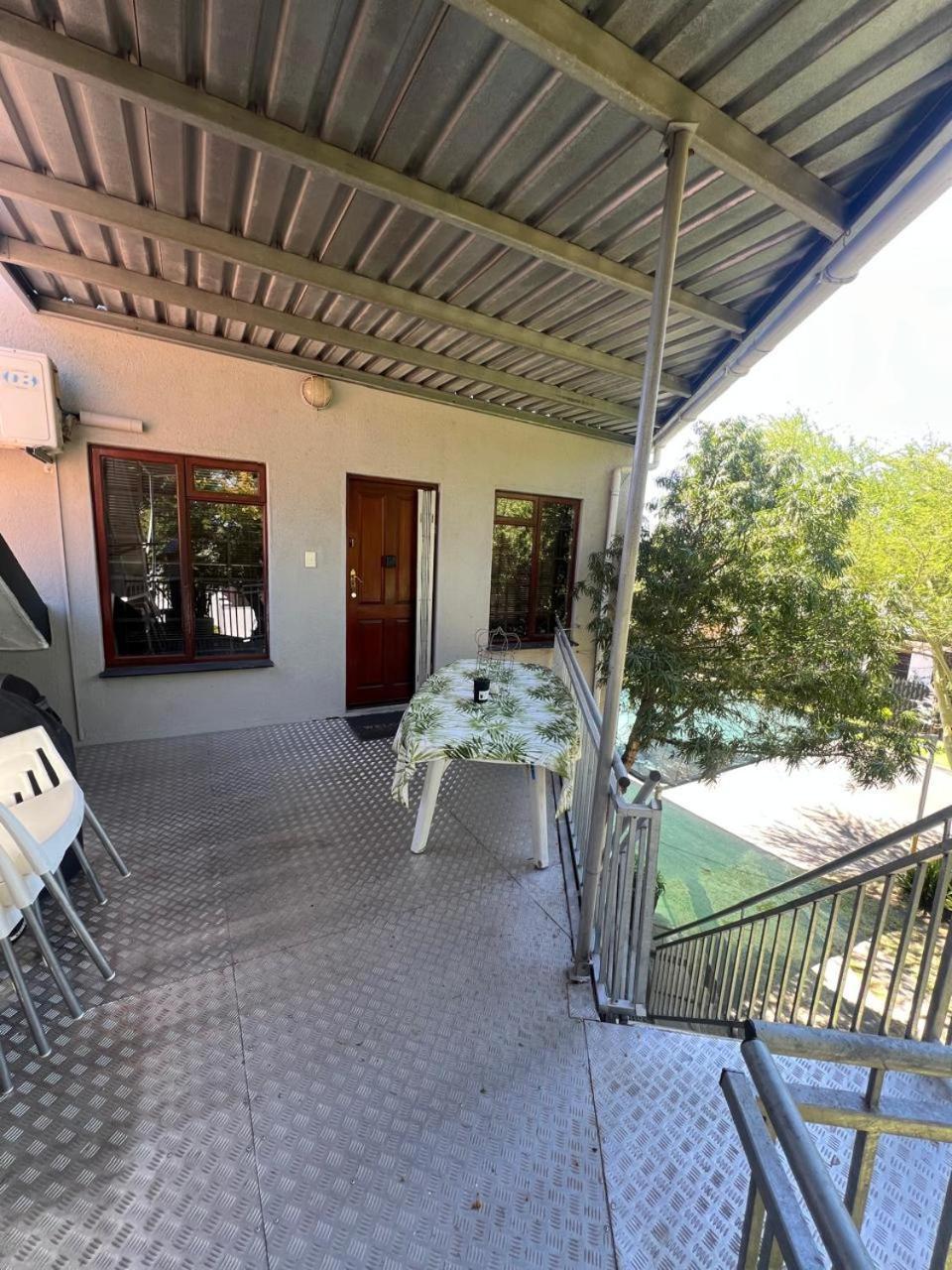 3 On Nebraska Accommodation Bellville Exterior photo